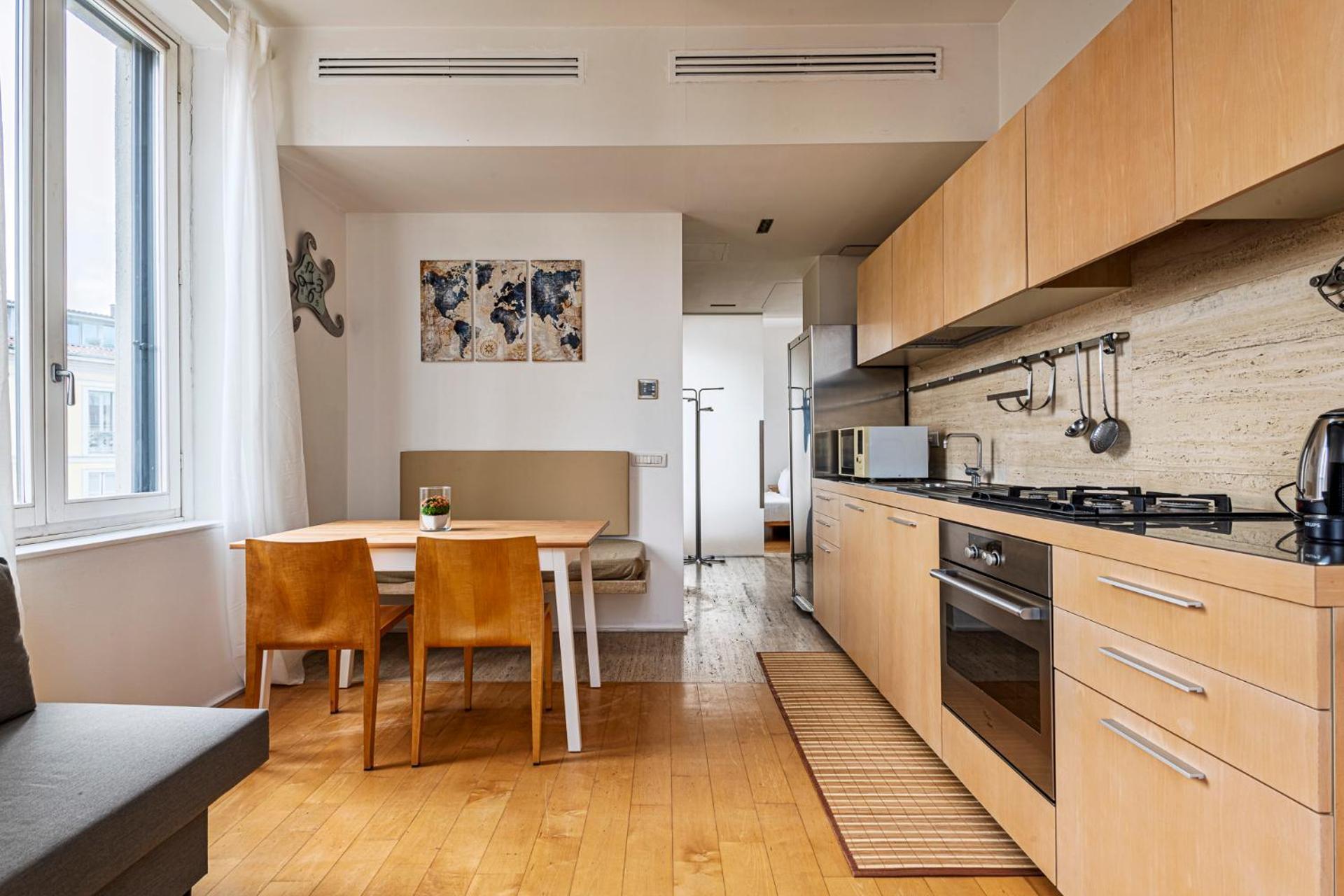 One Bedroom Apartment In Brera Милан Экстерьер фото